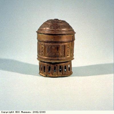 Cosmetic pot from the Asante people of Ghana